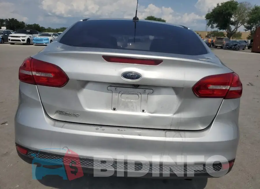 1FADP3E2XHL256607 Photo# 6