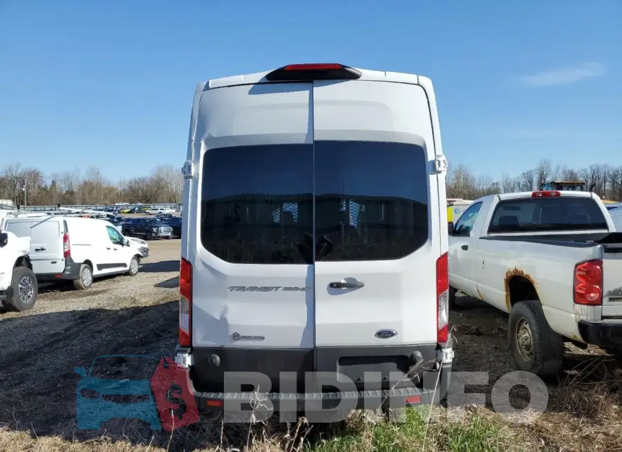 1FDVU4X8XRKA83155 Photo# 6