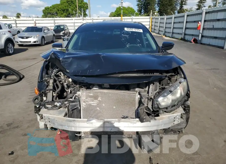 19XFC2F73HE016830 Photo# 5
