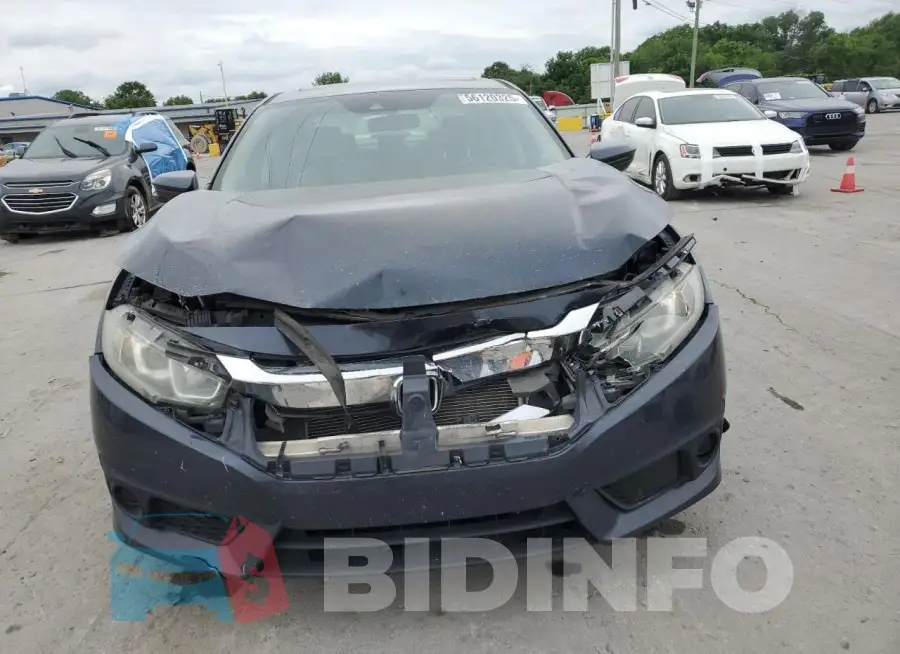 19XFC2F80GE039912 Photo# 5