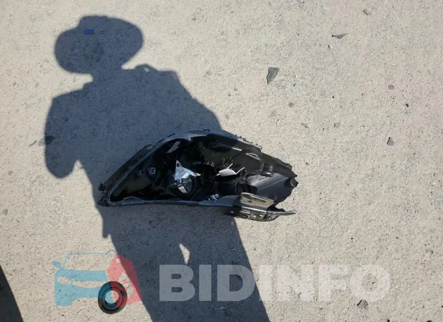1HGCR2F37HA180956 Photo# 12