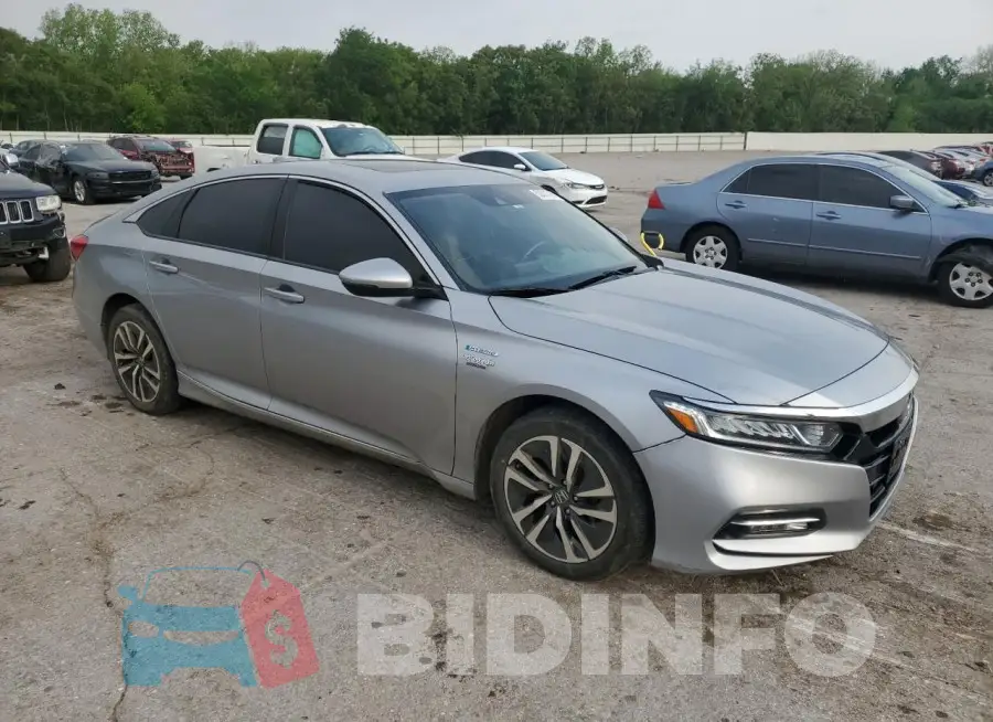 1HGCV3F51KA011834 Photo# 4