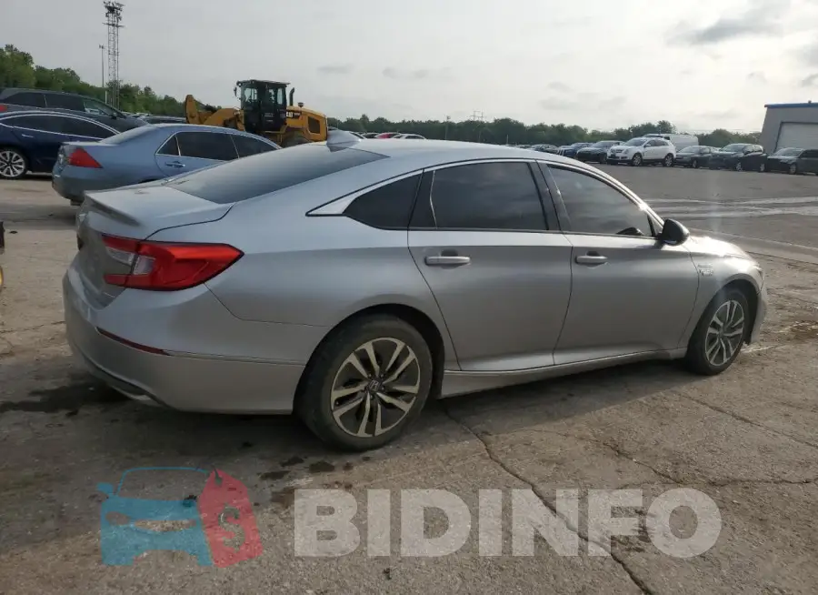 1HGCV3F51KA011834 Photo# 3