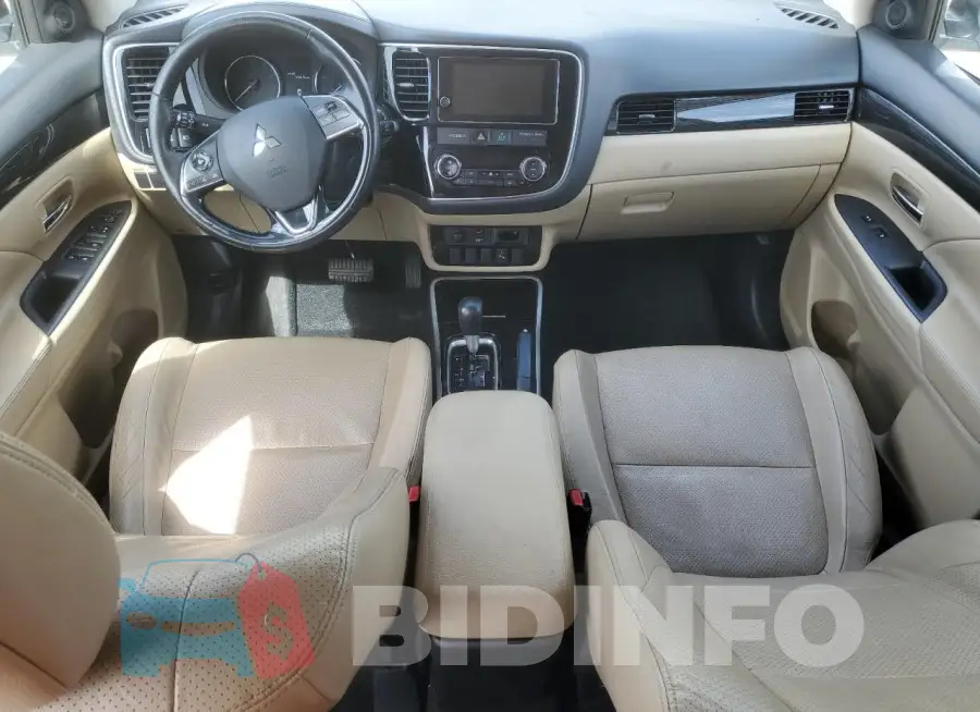 JA4AD3A36JZ015158 Photo# 8