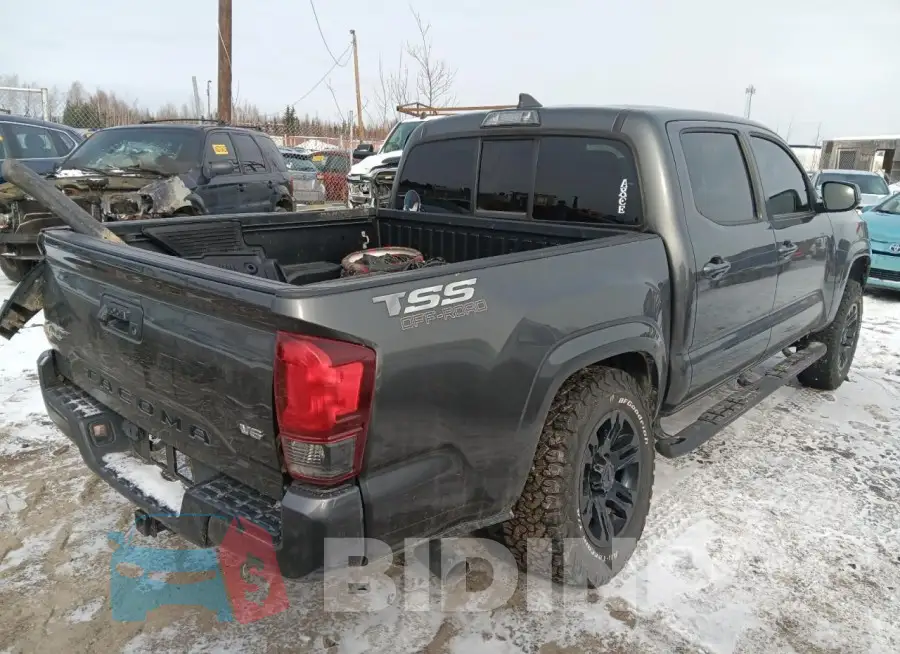 3TMCZ5AN1KM254049 Photo# 3