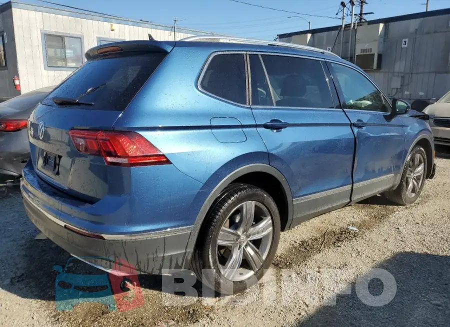 3VV3B7AXXLM150387 Photo# 3