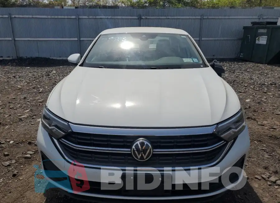 3VW5M7BU9RM052883 Photo# 5