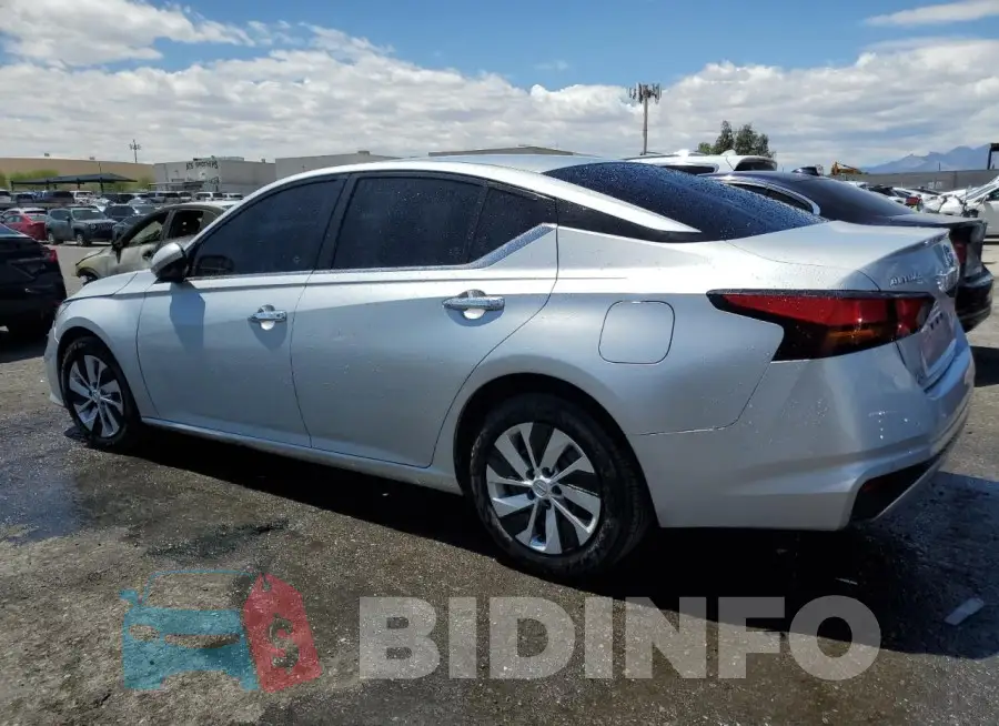 1N4BL4BV6MN310863 Photo# 2