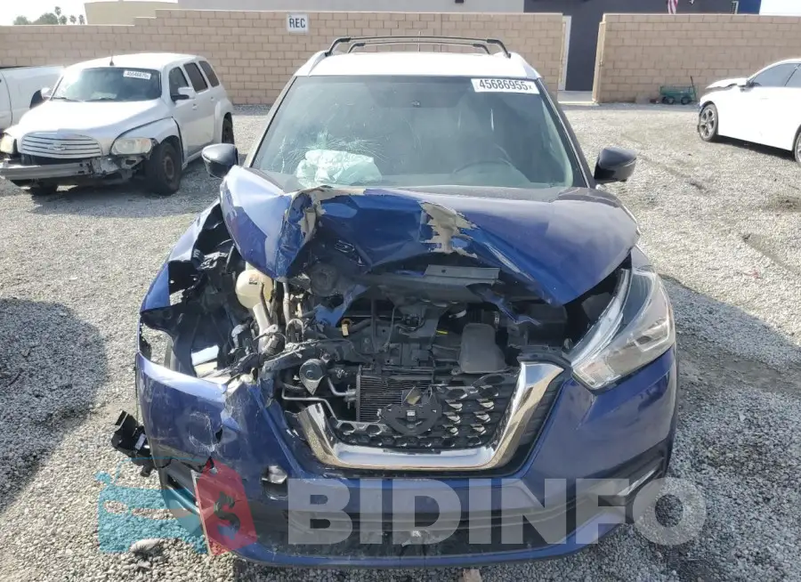 3N1CP5CU7KL517566 Photo# 5
