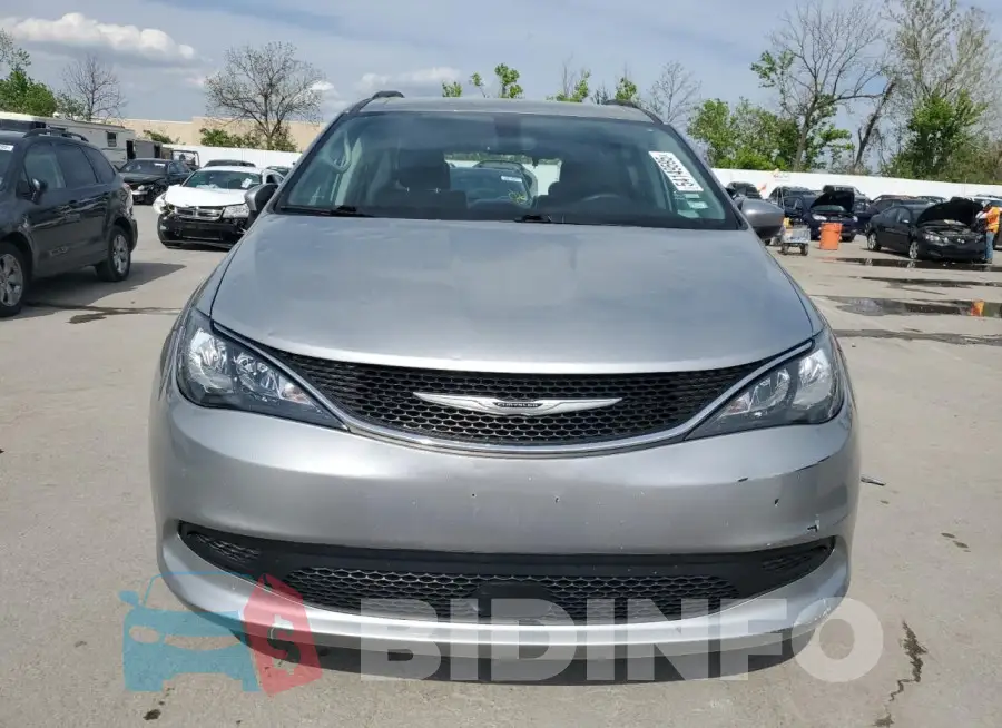 2C4RC1DG5MR520637 Photo# 5