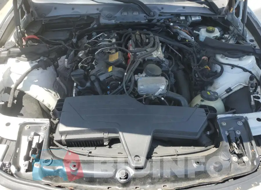WBA8E3G50GNU03445 Photo# 11