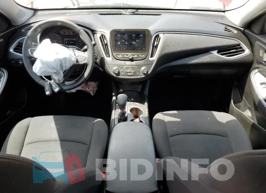 1G1ZG5ST2RF111028 Photo# 8