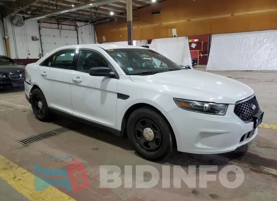 1FAHP2L82GG154616 Photo# 4