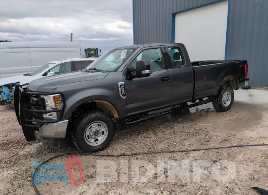 1FT7X2B65JEB31372 Photo# 1