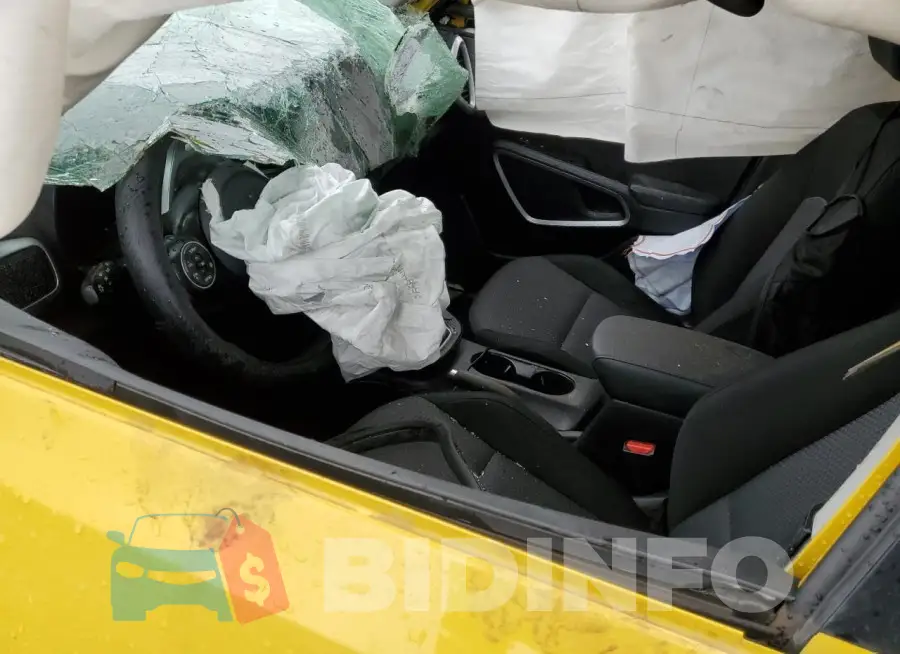 KNDJ23AU3L7099622 Photo# 7