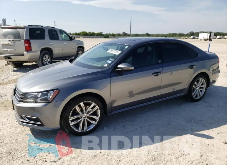 1VWLA7A35KC004216 Photo# 1