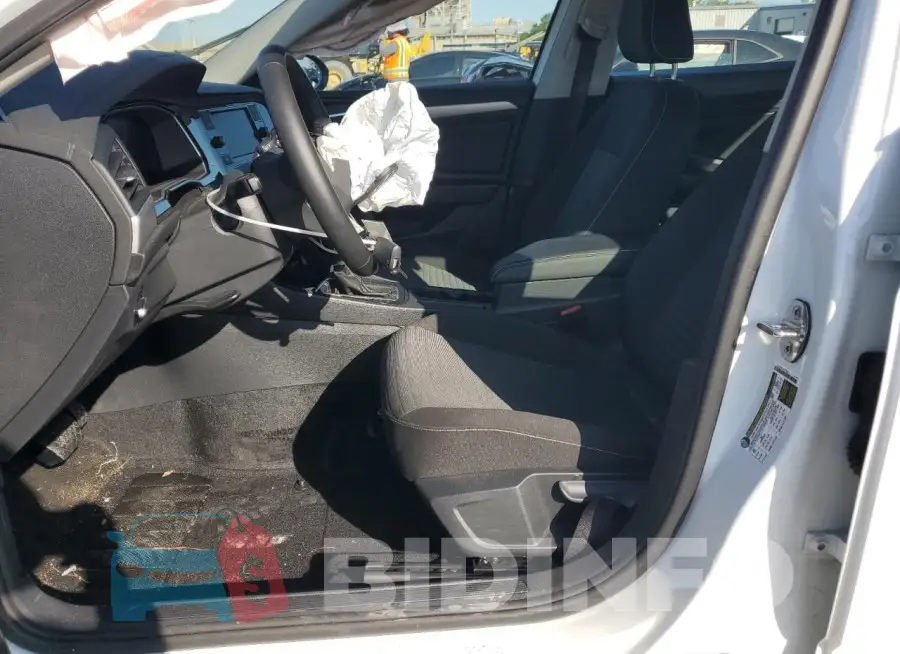 3VW5M7BU0RM095945 Photo# 7