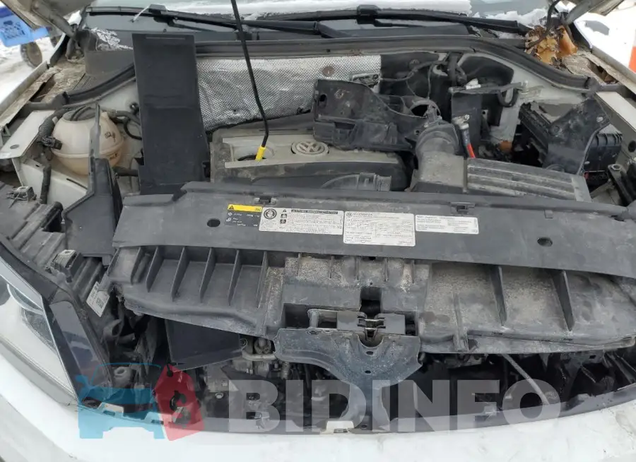 WVGRV7AX6HW506983 Photo# 12