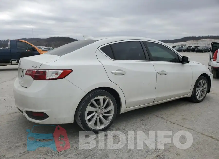 19UDE2F77HA011331 Photo# 3