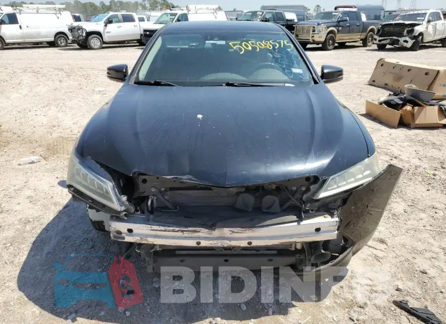 19UUB2F54GA004049 Photo# 5