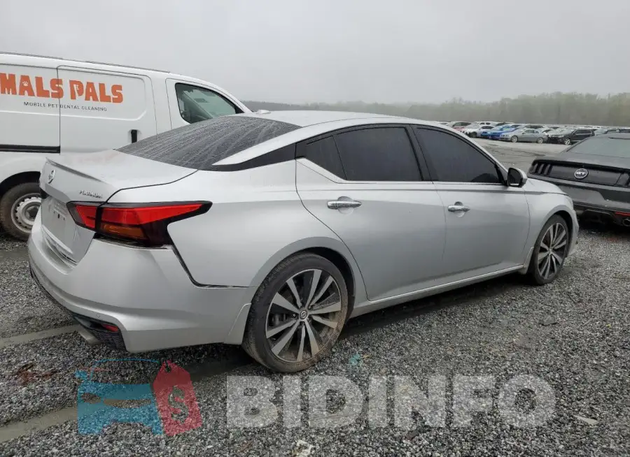 1N4BL4FV2LN303563 Photo# 3