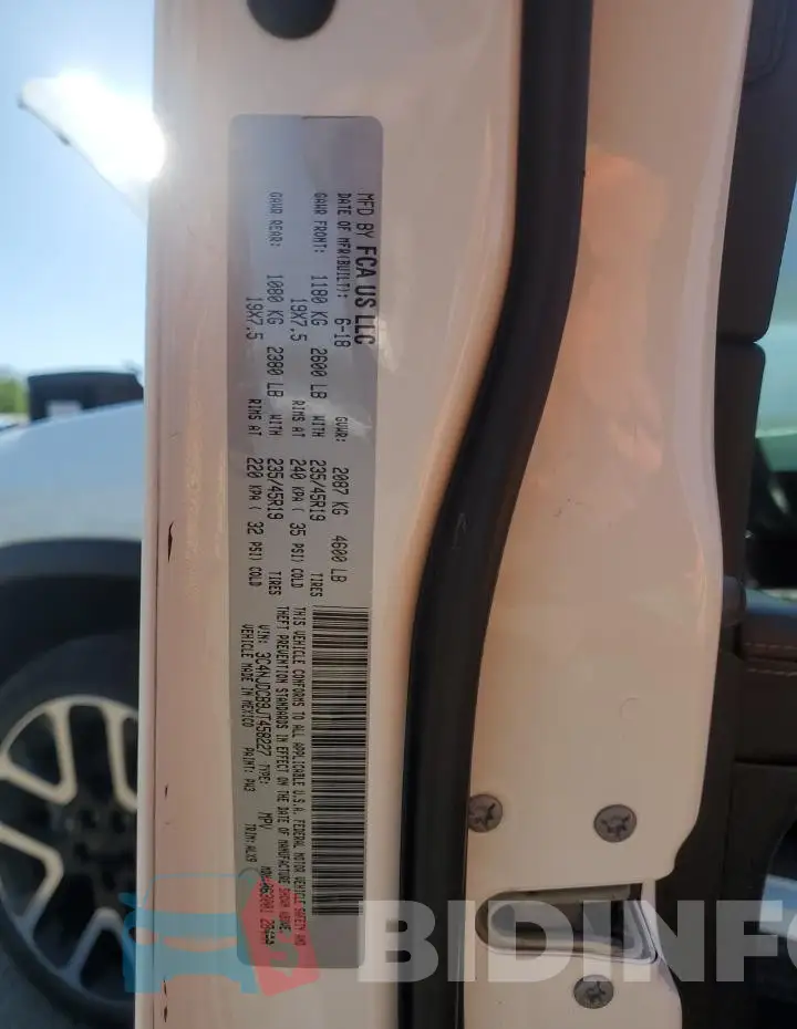 3C4NJDCB9JT458227 Photo# 12