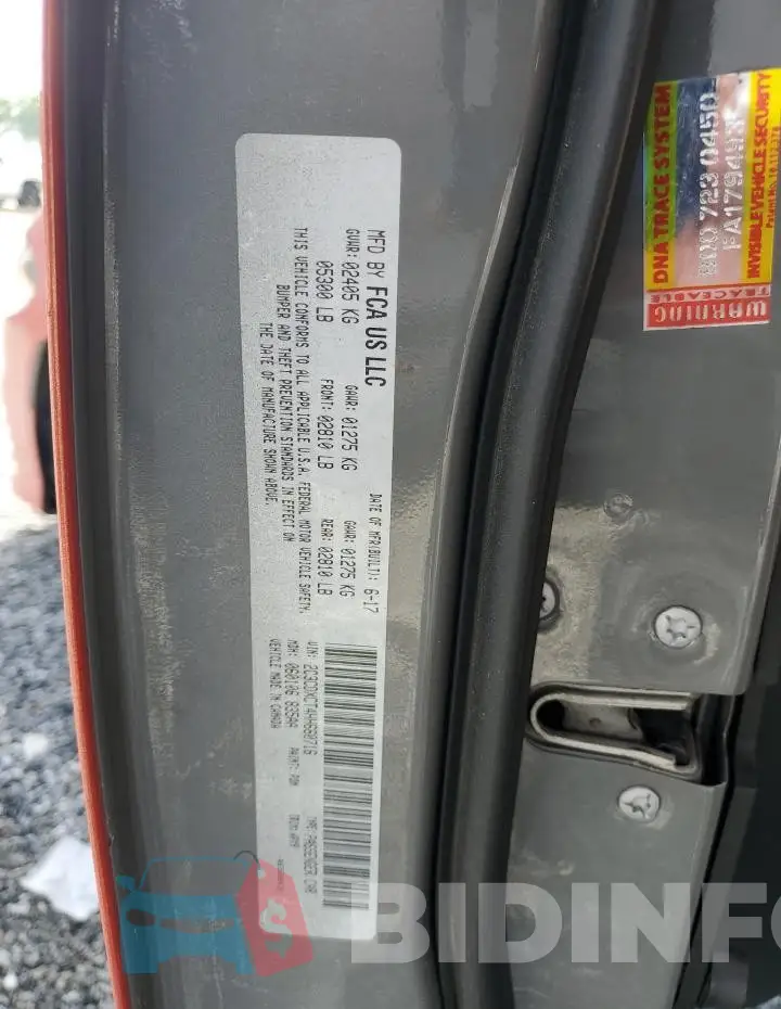 2C3CDXCT4HH660716 Photo# 12