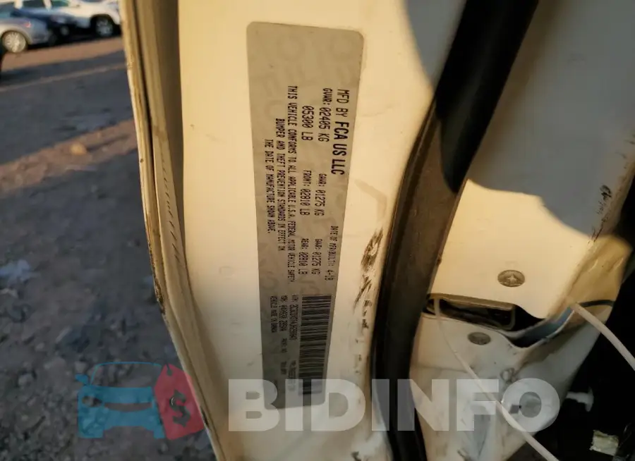 2C3CDXCT4JH290843 Photo# 12