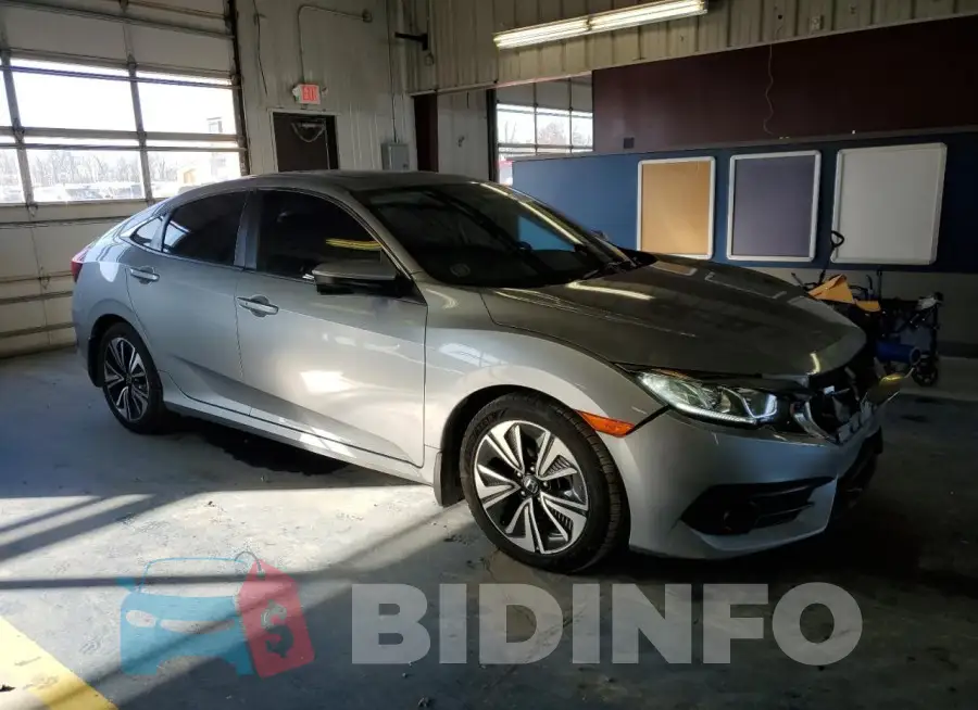 19XFC1F78GE022583 Photo# 4