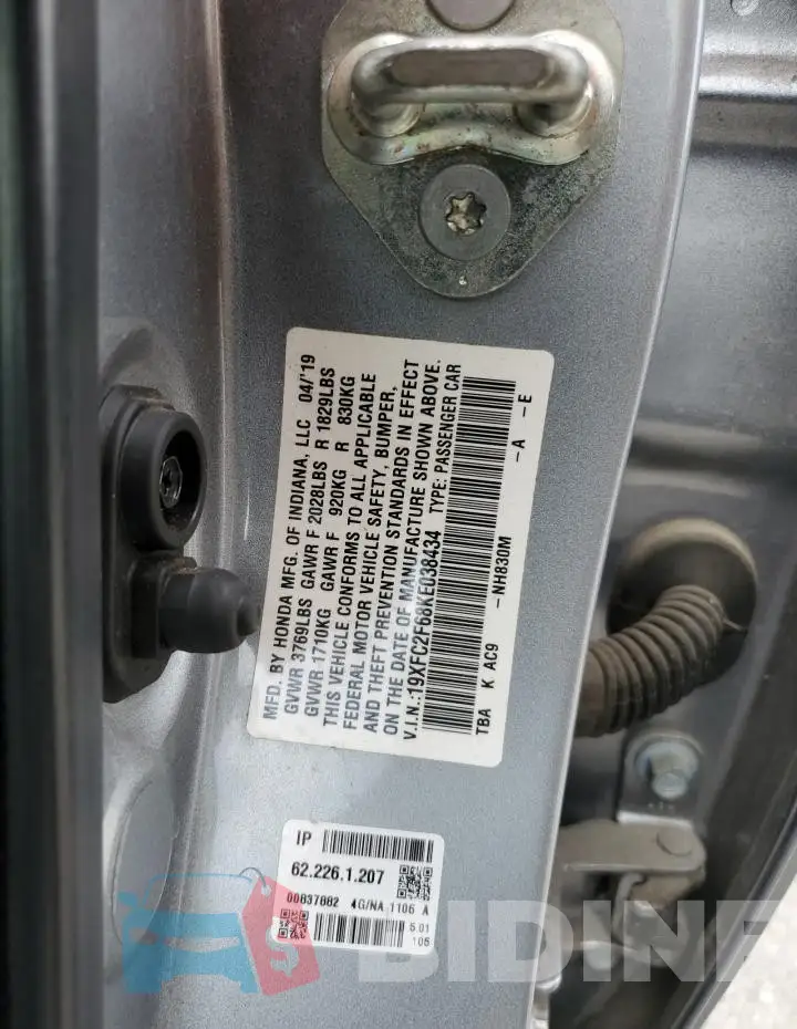 19XFC2F68KE038434 Photo# 12