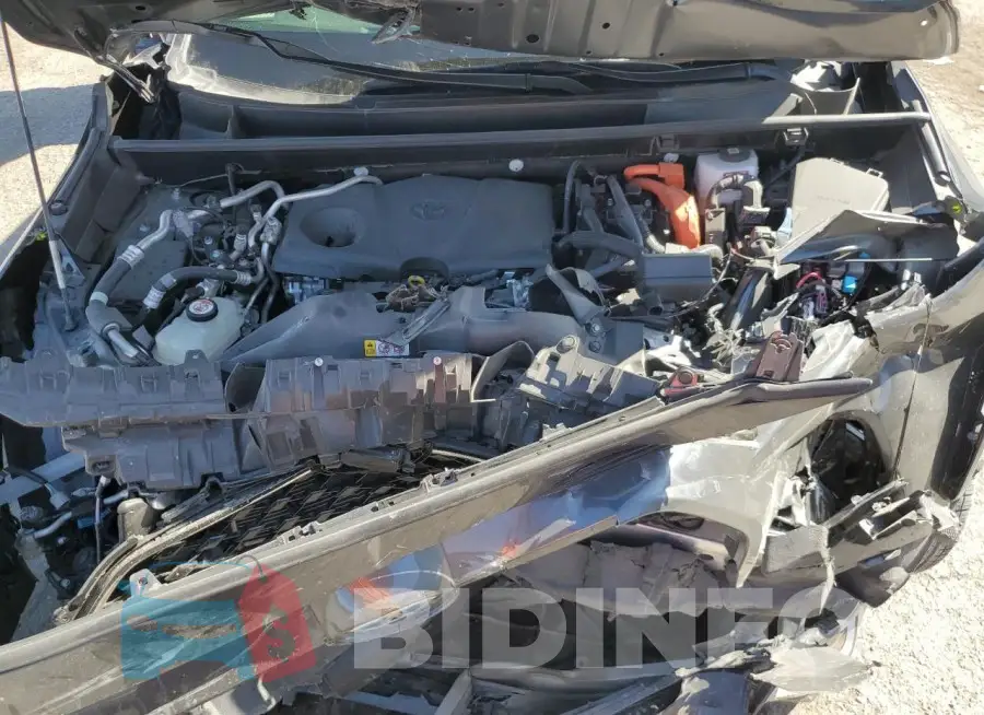 JTMEB3FV4PD158185 Photo# 12