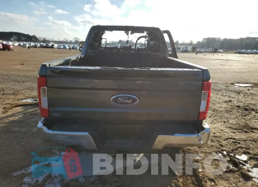 1FT7W2BT5KEC77636 Photo# 6