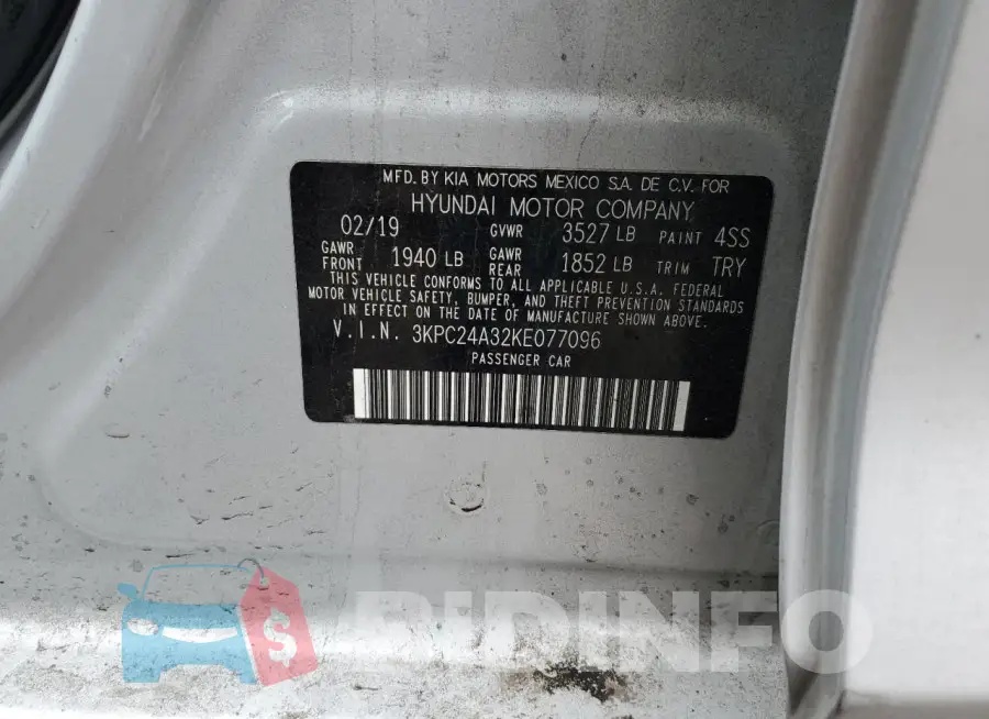 3KPC24A32KE077096 Photo# 12
