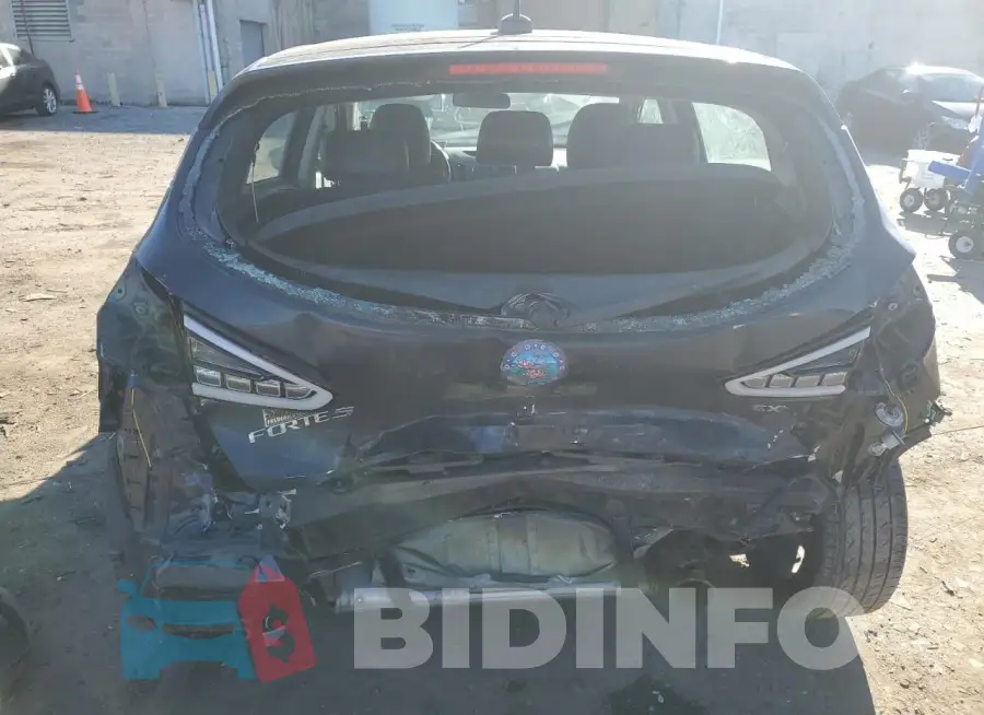 KNAFX5A83H5715163 Photo# 6
