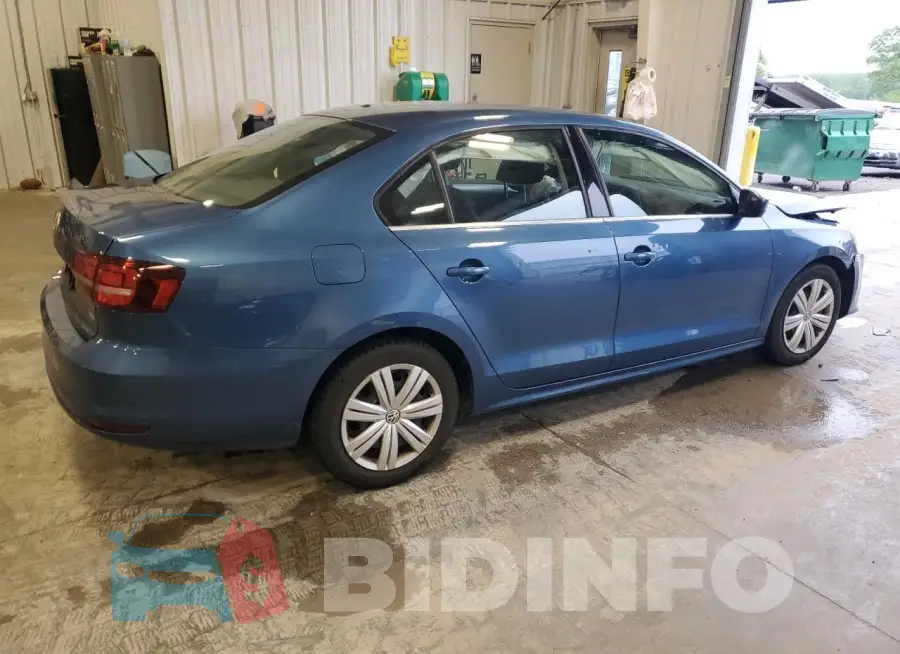 3VW167AJ0HM303997 Photo# 3