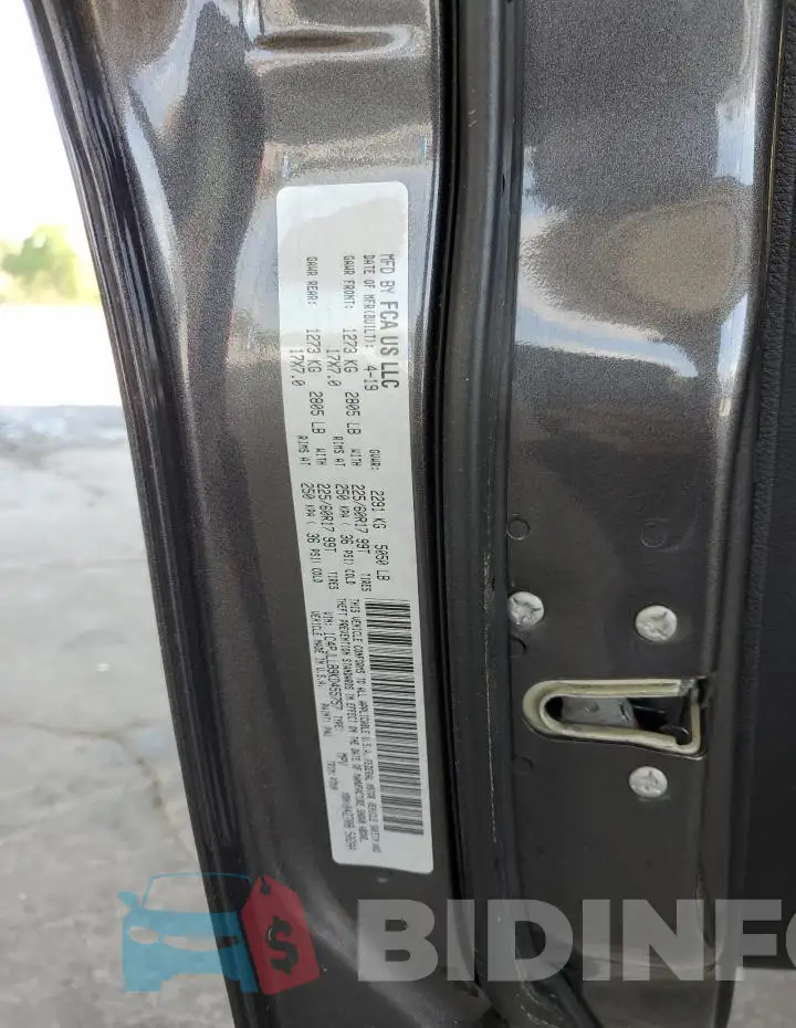 1C4PJLLB9KD455757 Photo# 13