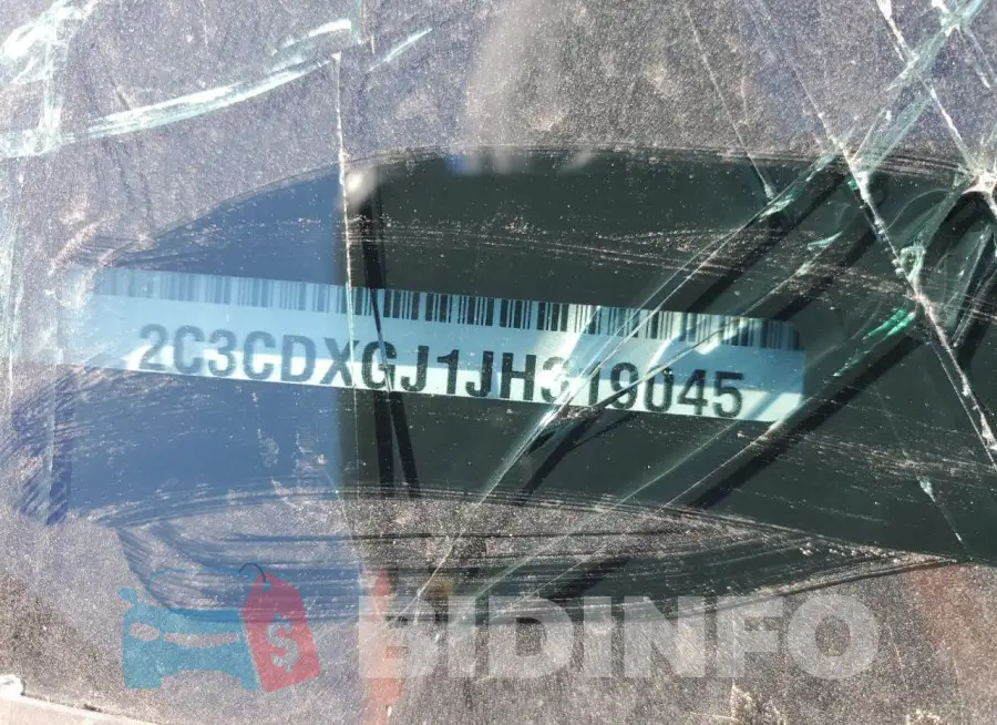 2C3CDXGJ1JH319045 Photo# 13