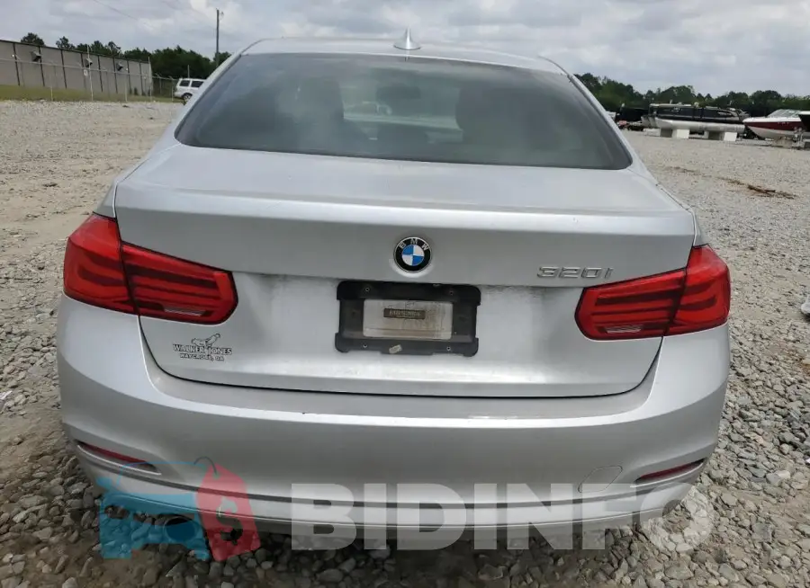 WBA8A9C58JK623073 Photo# 6