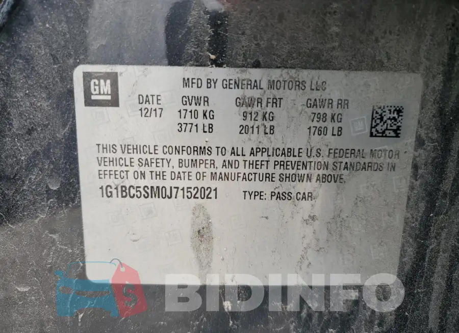 1G1BC5SM0J7152021 Photo# 12
