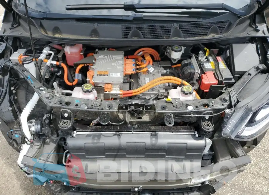 1G1FY6S00M4109083 Photo# 12