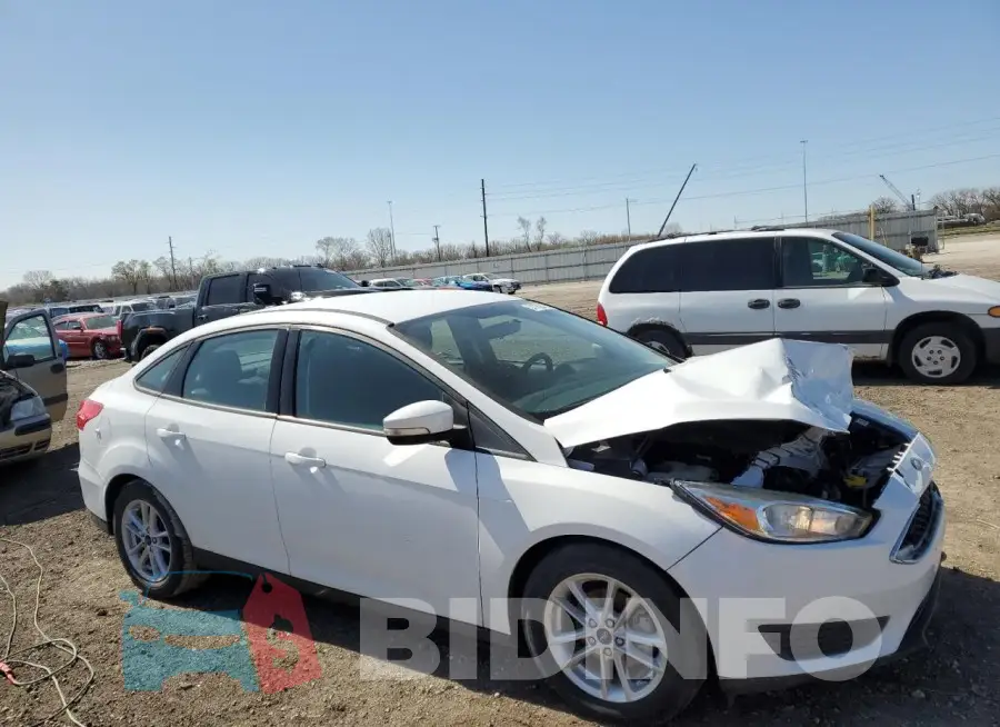 1FADP3F27HL320293 Photo# 4