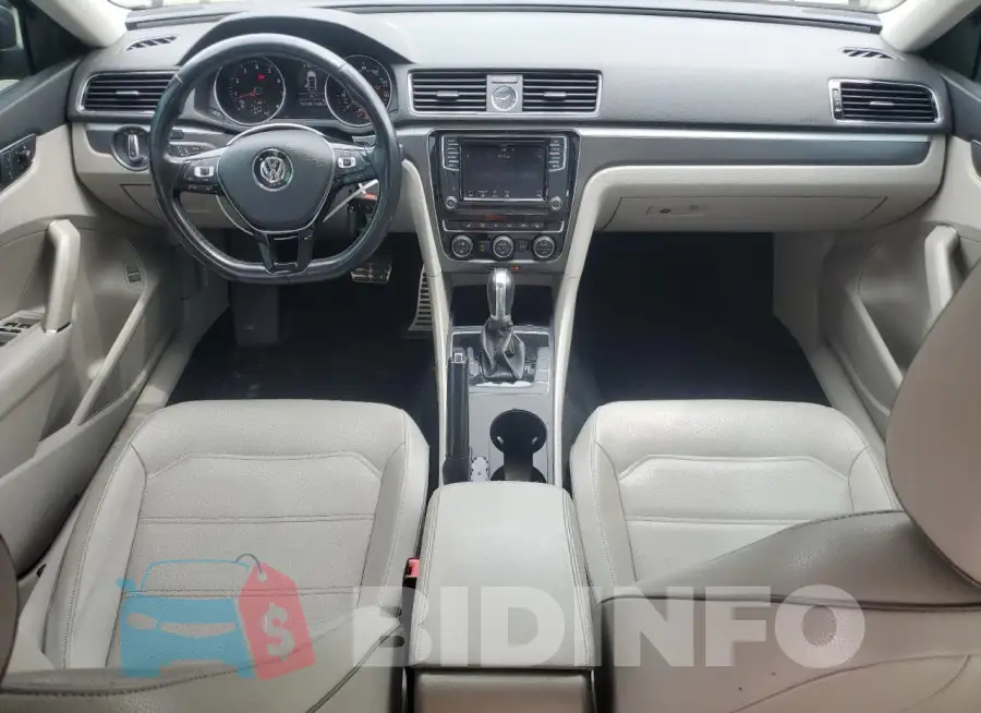 1VWDT7A32HC028416 Photo# 8