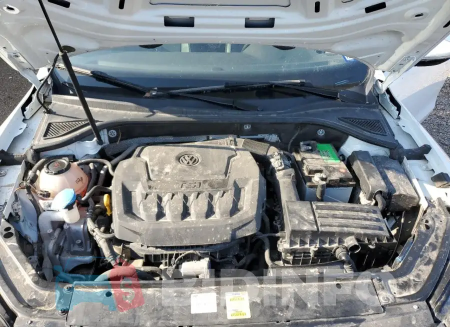 1VWLA7A34KC008757 Photo# 11