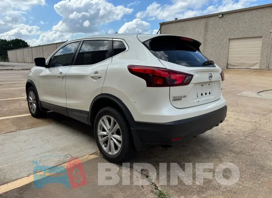 JN1BJ1CR8HW110120 Photo# 3