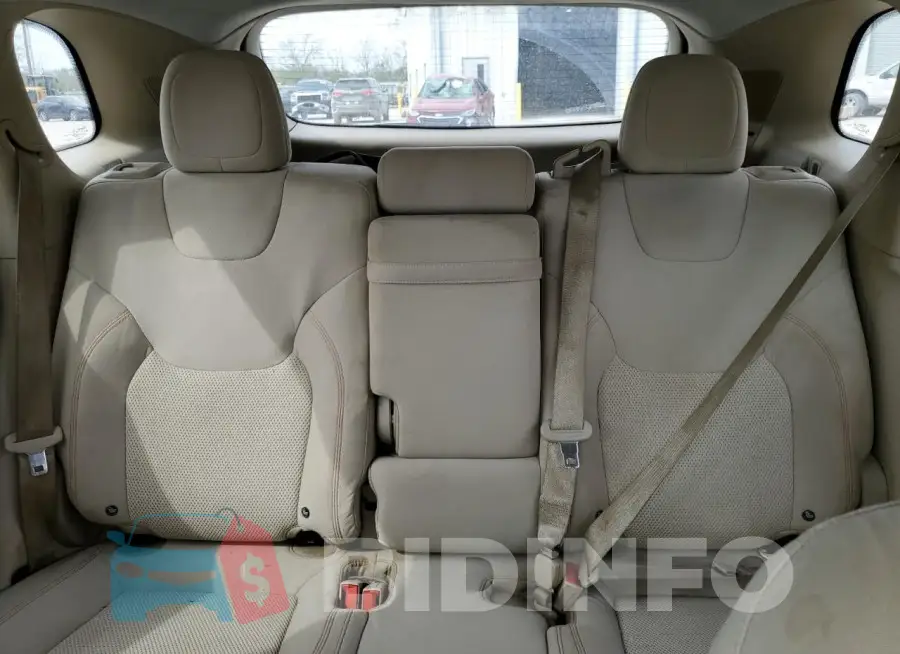 1C4PJLCB2KD144963 Photo# 10