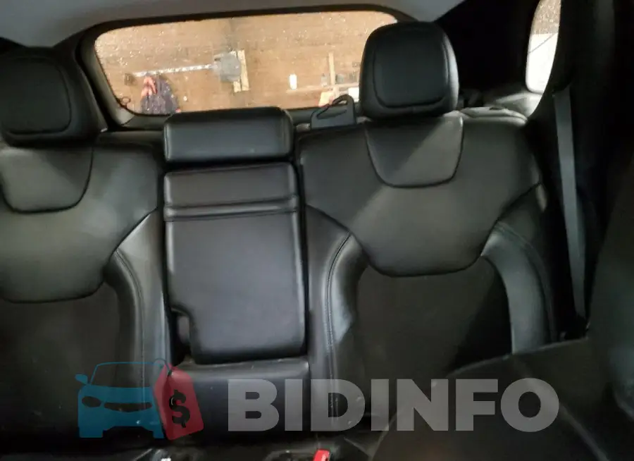 1C4PJMLBXKD233752 Photo# 10