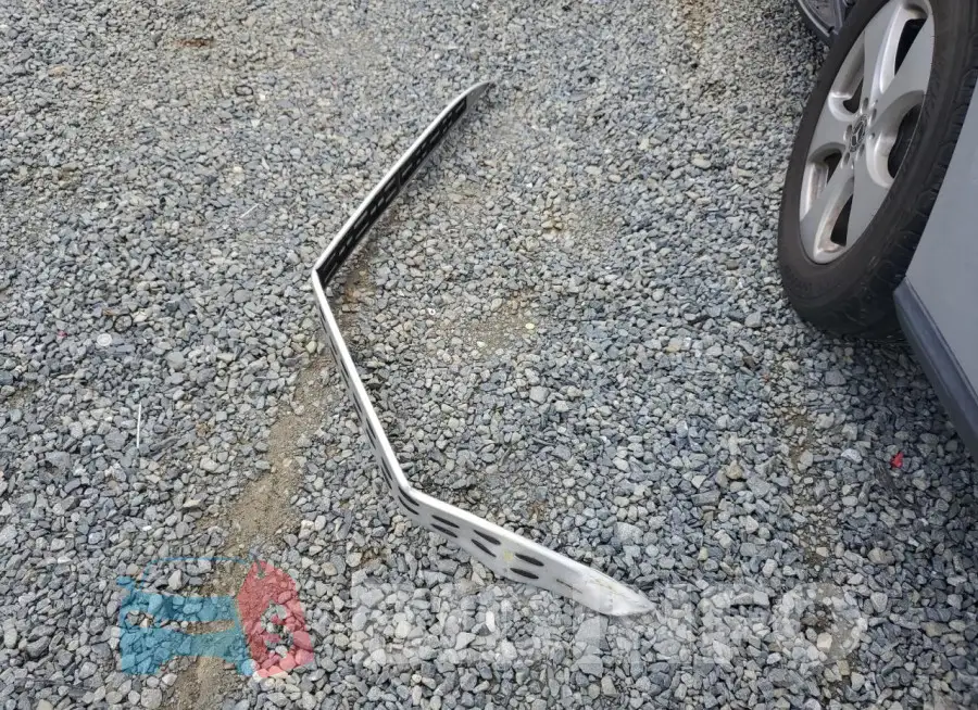 4JGDF6EE8HA976519 Photo# 13