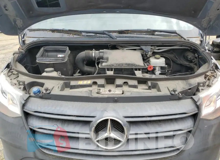 WD4PF1CD4KP152929 Photo# 12