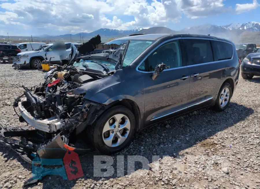 2C4RC1EG1HR727465 Photo# 1