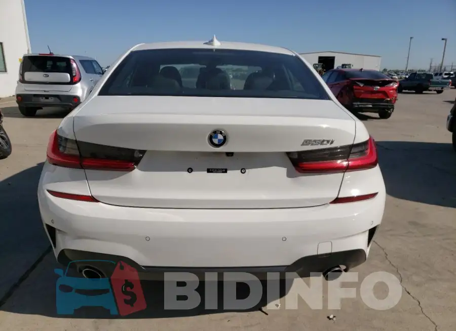 3MW5R1J01M8B83269 Photo# 6